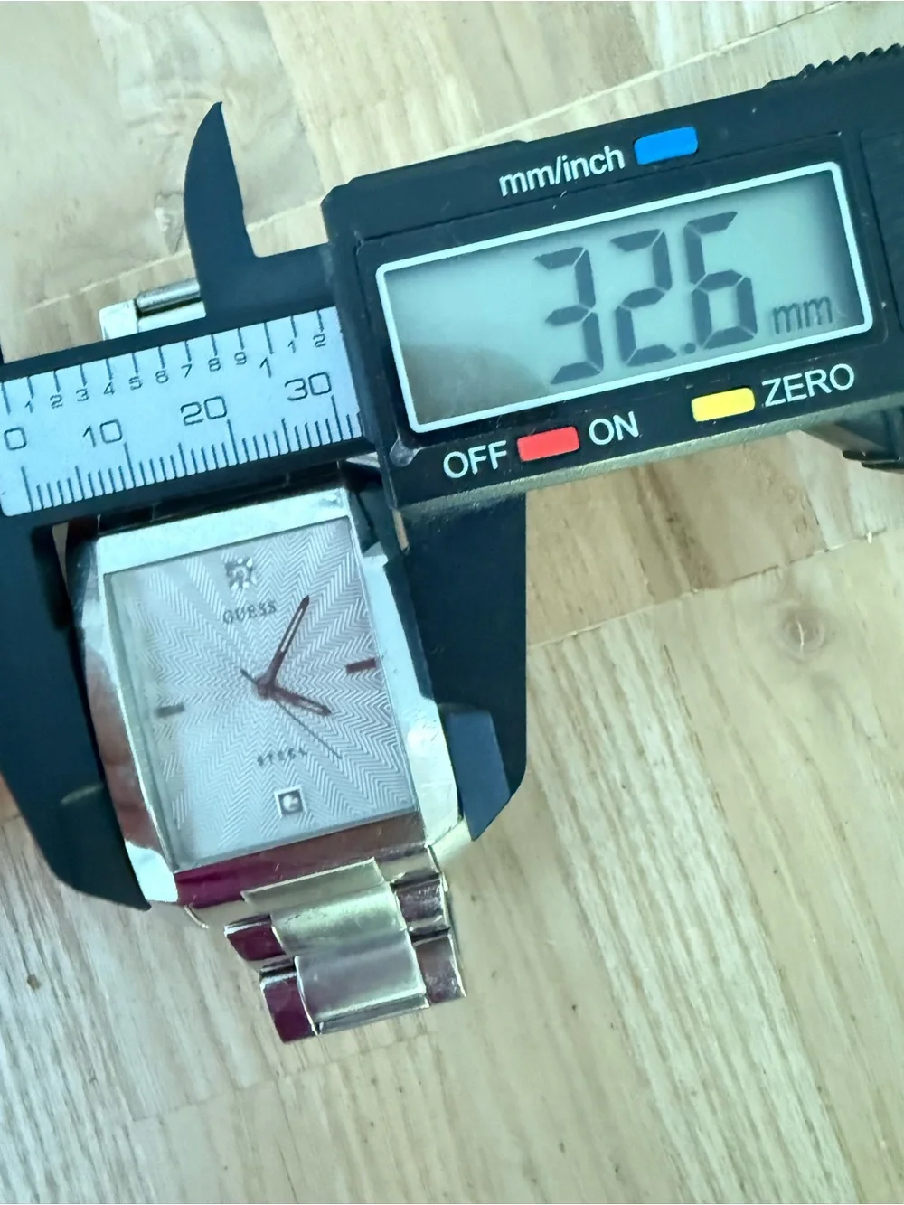 Guess steel rectangular silver tone watch NEW BATTERY